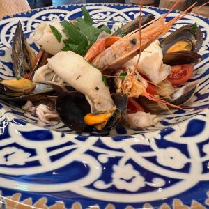 Insalata di mare calda
